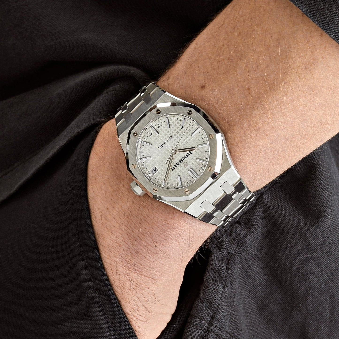 Audemars Piguet Royal Oak 15450ST.OO.1256ST.01.A Selfwinding Stainless Steel White Dial