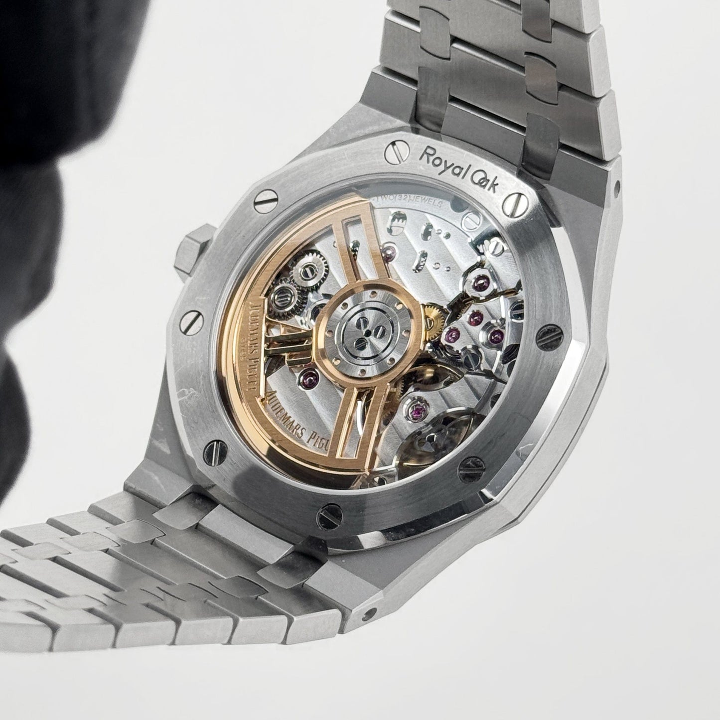 Audemars Piguet Royal Oak Selfwinding 15510ST.OO.1320ST.09 Stainless Steel Green Dial (2023)